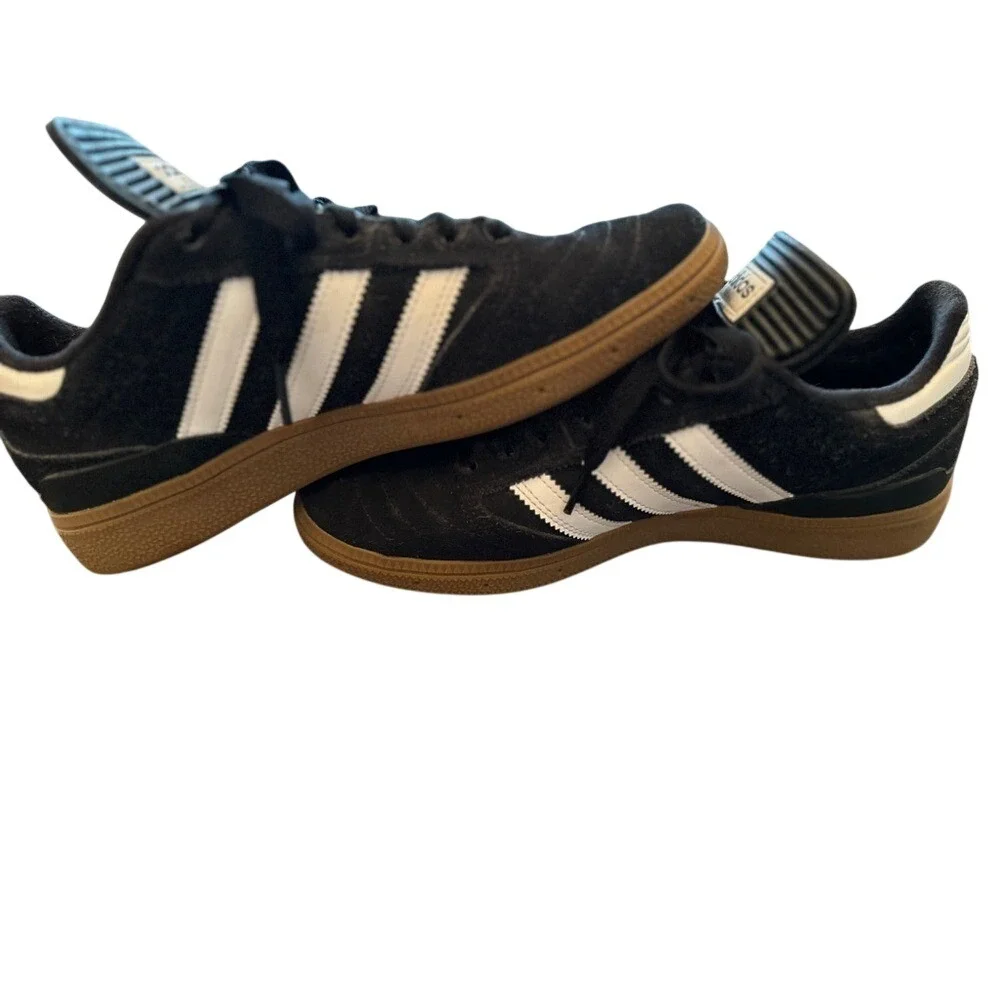 Adidas Busemitz Men's 7.5 Black and White Sneakers‎